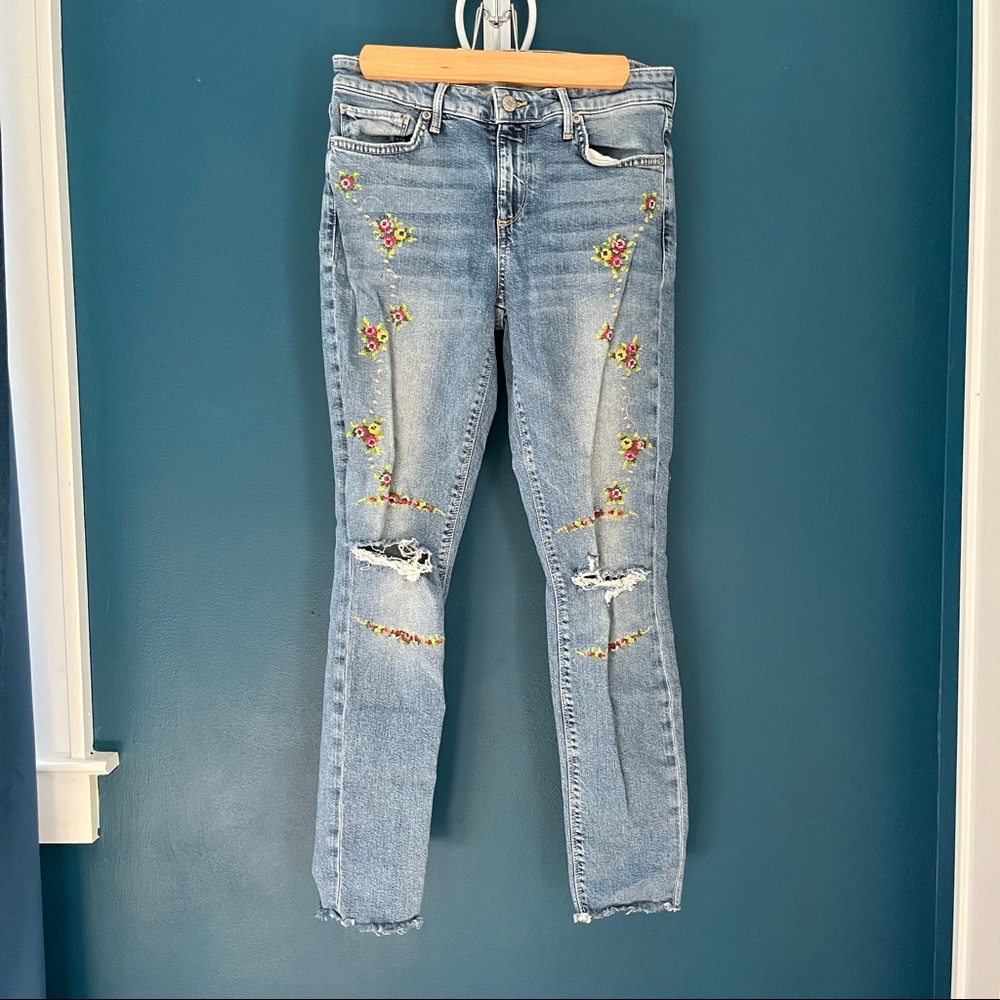 Lucky Brand - Embroidered Jeans